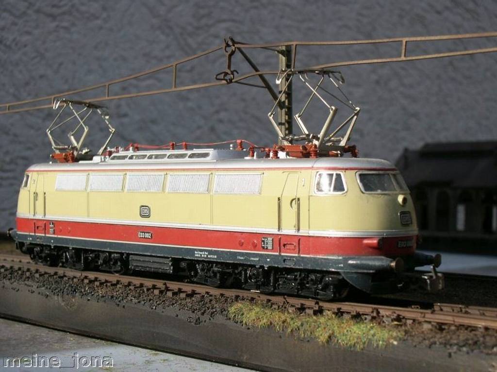 6 3054